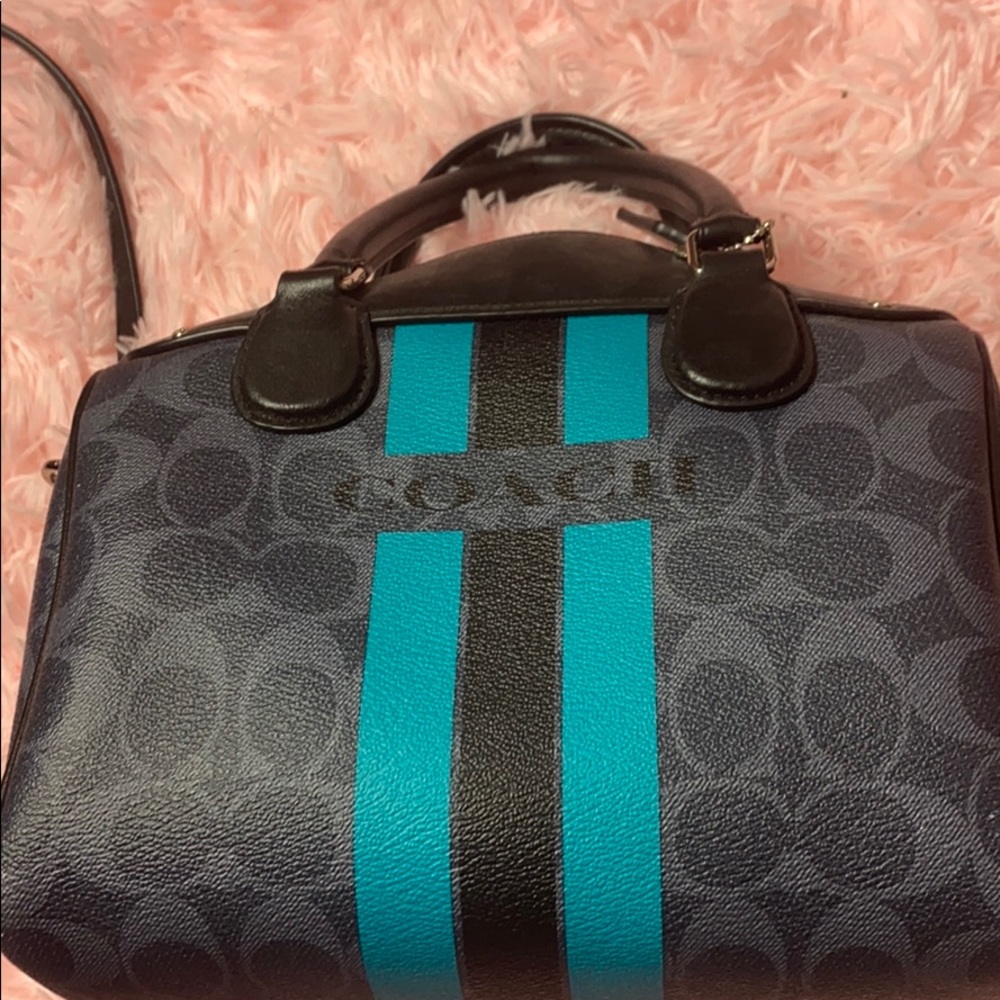 Coach - Picture 2 of 5